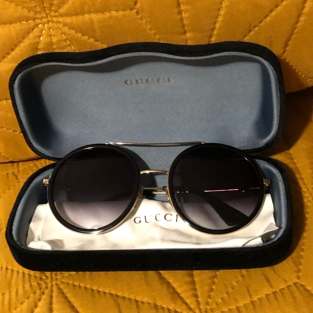 GUCCI sunglasses